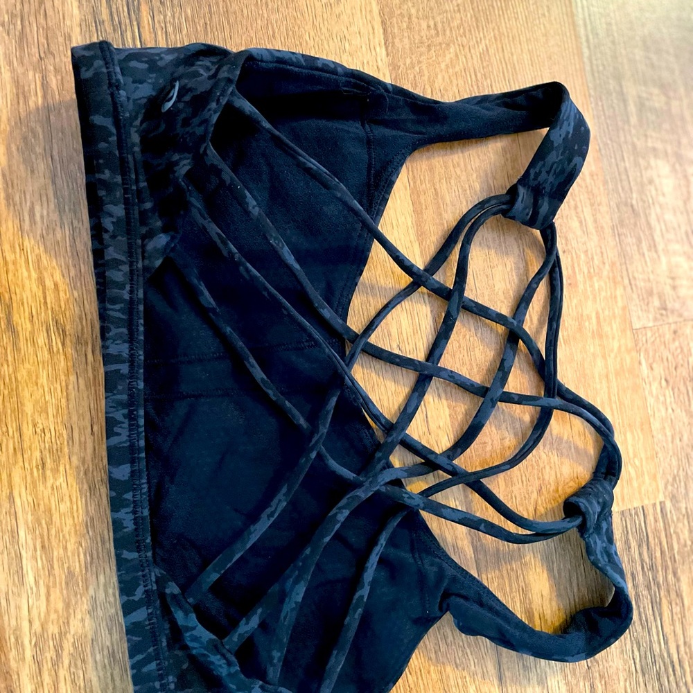 Lululemon Fast and free sports bra size 4